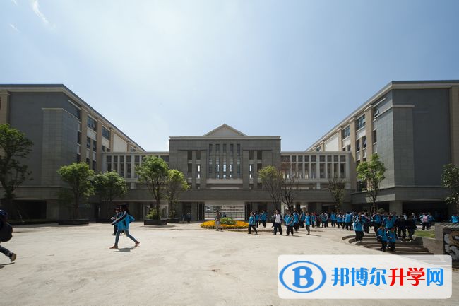 云南省昆明市第一中學2021年招生辦聯系電話