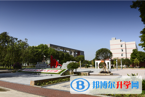 鹽邊縣漁門中學2021年報名條件、招生要求、招生對象