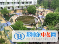 四川省安岳縣龍臺(tái)中學(xué)2025年招生辦聯(lián)系電話