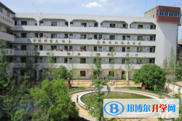 四川省安岳縣龍臺中學2022年招生簡章