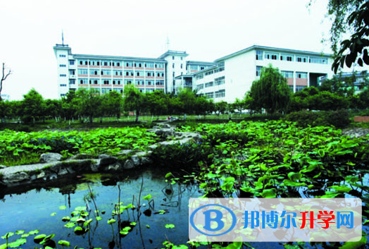 鹽邊縣民族中學2021年報名條件、招生要求、招生對象