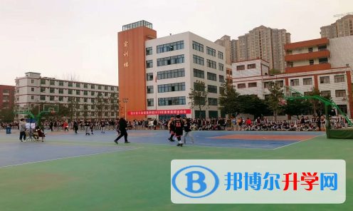 雅安市強項雙語中學2021年報名條件、招生要求、招生對象