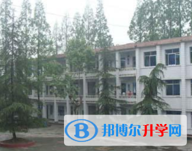 崇州市白頭中學2022年招生簡章