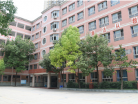 萬源市第四中學校2025年學費、收費多少