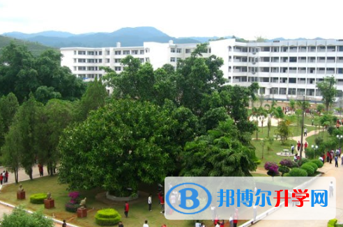 云南省普洱市第一中學2021年報名條件、招生要求、招生對象