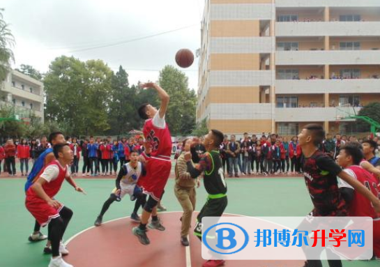 名山縣第三中學(xué)怎么樣、好不好