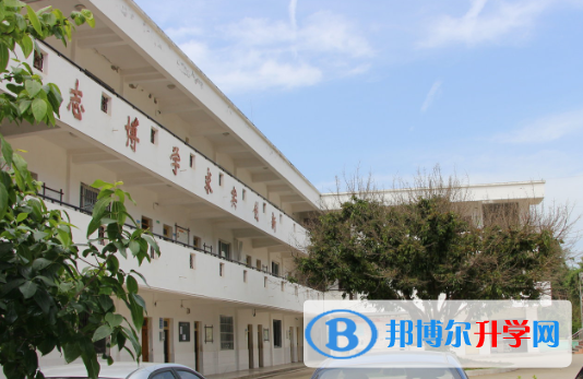金堂縣竹篙鎮(zhèn)新華中學(xué)2022年網(wǎng)站網(wǎng)址