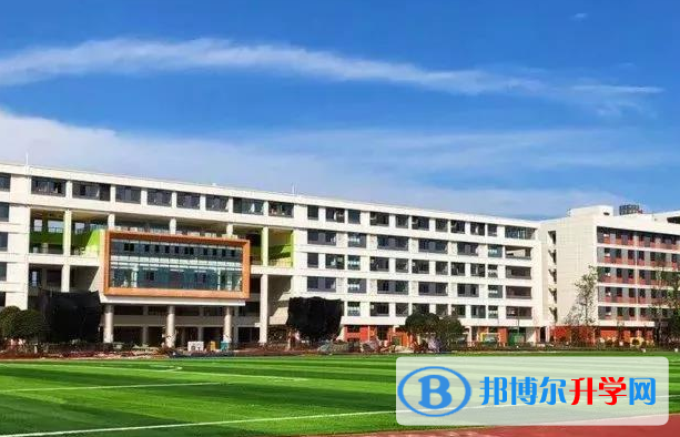 眉山外國語學校2022年學費、收費多少