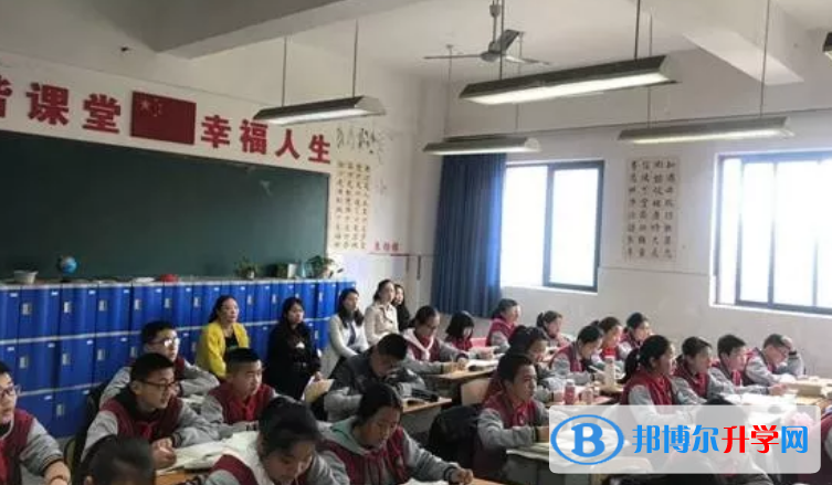 成都市實驗中學2022年招生代碼