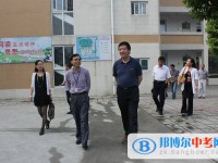大邑縣實驗學校2025年招生辦聯系電話