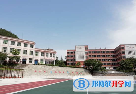 西充縣育英中學2022年招生簡章