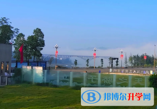 內江2022年中考民辦學校