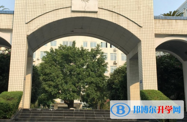 樂(lè)山2022年中考上的學(xué)校