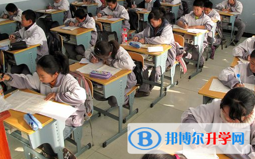 達(dá)州2022年孩子中考家長怎么做