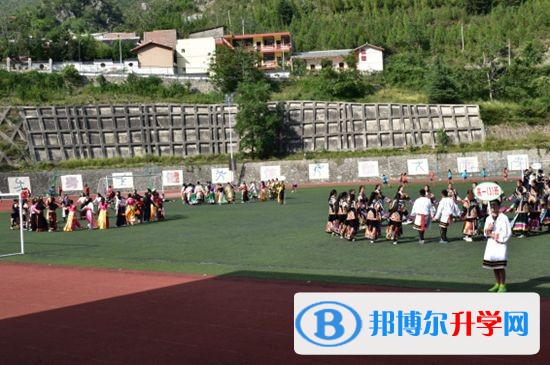 九寨溝縣中學2022年報名條件、招生要求、招生對象