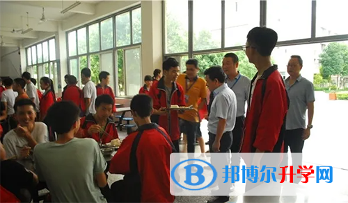 青白江姚渡中學(xué)食堂