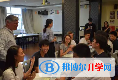  美中美育美國高中2022年入學考試