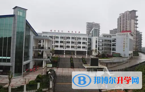 龍陵縣第一完全中學2022年招生錄取分數(shù)線