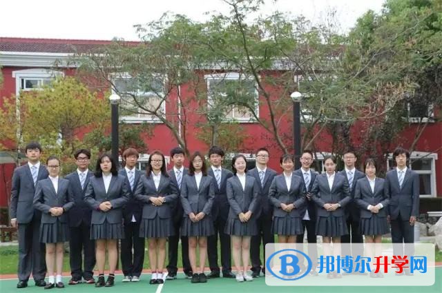 美國藍(lán)帶高中國際課程中心2022年學(xué)費(fèi)標(biāo)準(zhǔn)