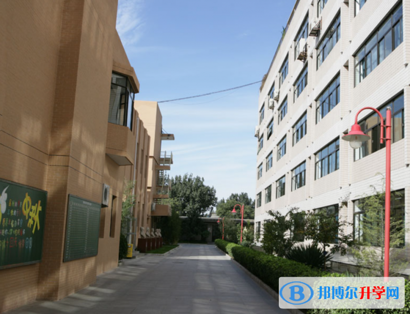 首都師范大學(xué)附屬中學(xué)2023年報(bào)名條件、招生要求、招生對(duì)象