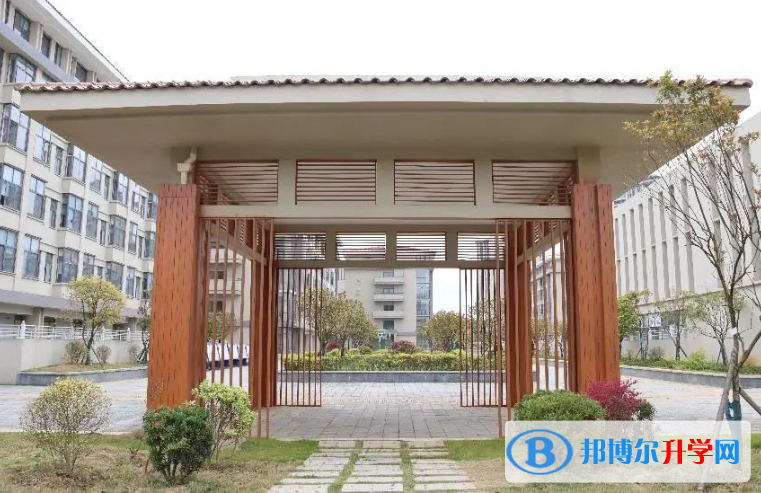 北京師范大學附屬中學2023年網站網址