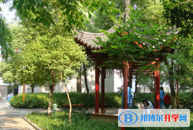 南京第十二中學2023年學費、收費多少 