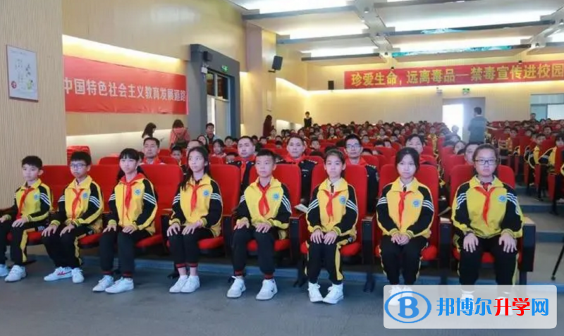 佛山南海外國語學校怎么樣