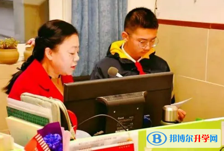 重慶史迪威外語學校怎么樣