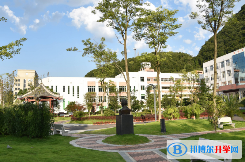 重慶黔江2022中考分?jǐn)?shù)線（重慶黔江中考）