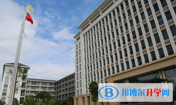青島2022中考成績幾點查？