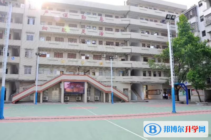 化州三中、化州市實(shí)驗(yàn)中學(xué)錄取分?jǐn)?shù)線(2023年參考)