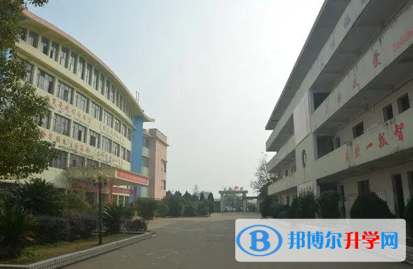 2022鉛山縣瓢泉學(xué)校錄取分?jǐn)?shù)線(2023參考)