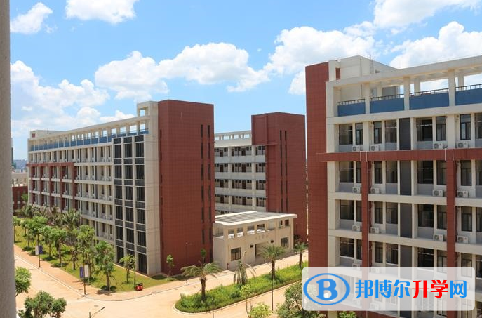 2023北京師范大學(xué)?？诟綄賹W(xué)校多少錢(學(xué)費明細)