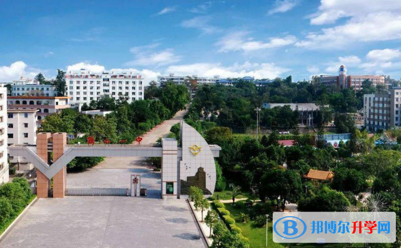 鶴山市第一中學(xué)歷年招生分?jǐn)?shù)線(xiàn)一覽表(2023參考)
