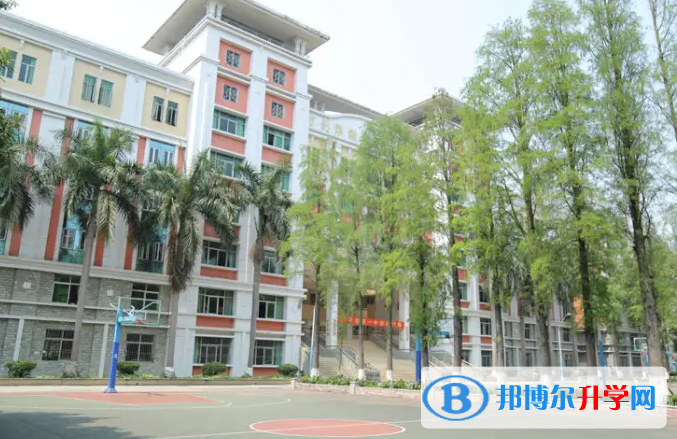 2023開平市第一中學多少錢(學費明細)