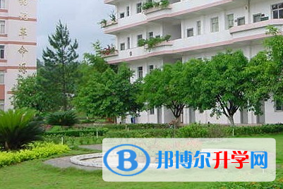 始興縣風(fēng)度中學(xué)怎么樣、好不好