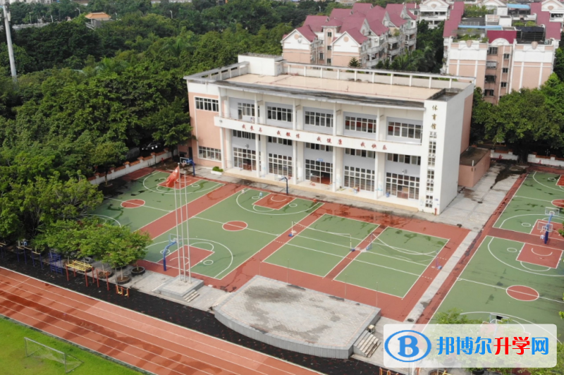 廣州市番禺區(qū)洛溪新城中學地址，乘車路線
