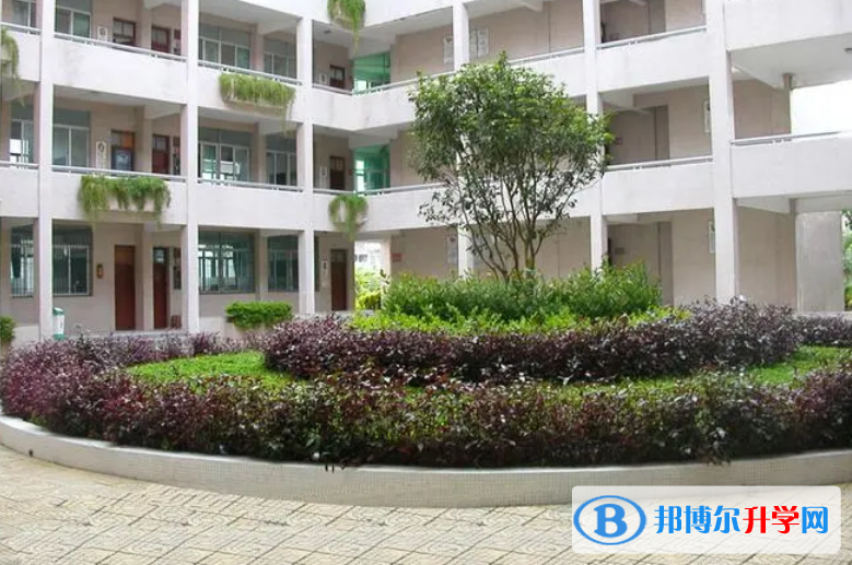 汕頭市潮南區兩英中學地址，乘車路線