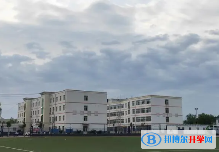 容城縣容城中學(xué)怎么樣、好不好