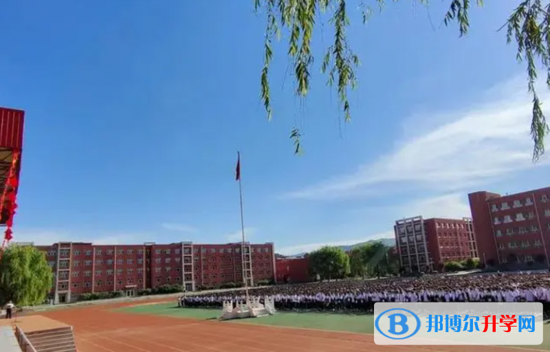 圍場縣卉原中學地址，乘車路線