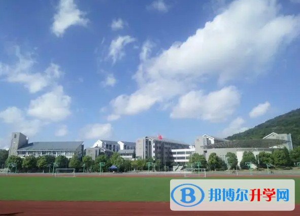 無錫市青山高級中學(xué)地址，乘車路線