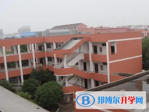 吳江中學(xué)地址，乘車(chē)路線