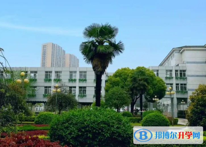 常州市武進區(qū)鳴凰中學(xué)怎么樣、好不好