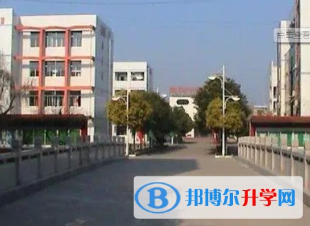 如皋市搬經(jīng)中學(xué)地址，乘車路線