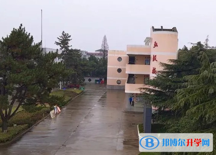 鹽城市龍岡中學怎么樣、好不好