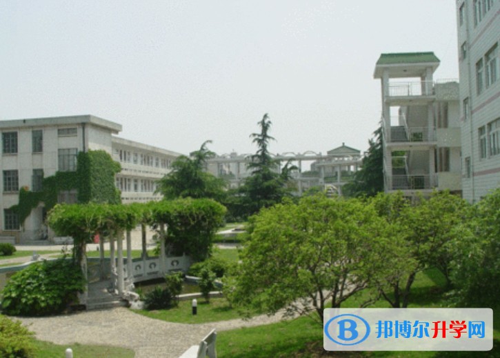 江蘇省揚(yáng)州中學(xué)怎么樣、好不好