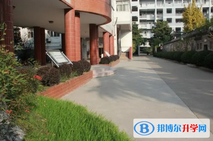 江蘇省泰興中學(xué)地址，乘車路線