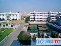 泰興市第一高級中學地址，乘車路線