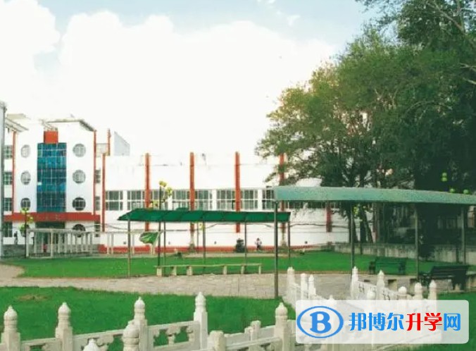 鶴崗市第一中學怎么樣、好不好