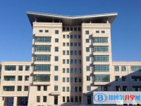 雙鴨山市第一中學(xué)地址，乘車路線